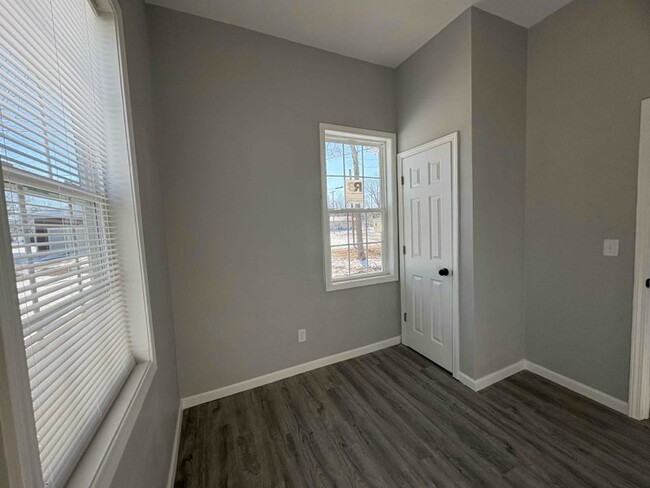 Building Photo - Two Bedroom | Completely Updated