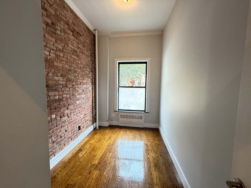 Building Photo - 232 W 14th St