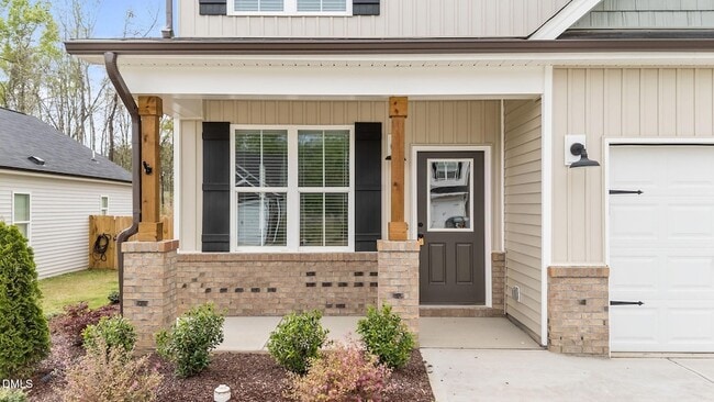 Building Photo - 360 Maidenhair Pl