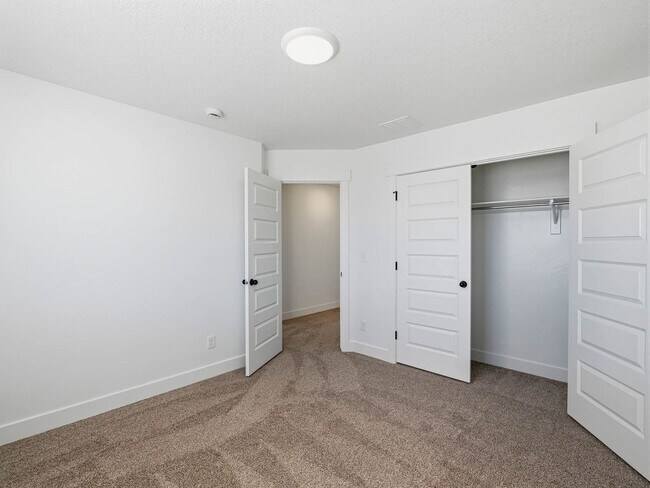 Building Photo - RES_VANDERWATT_866