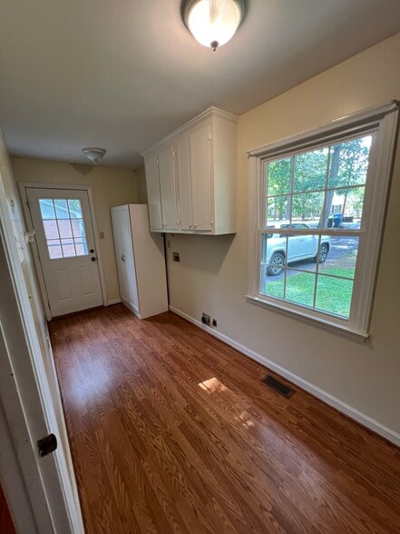 Building Photo - 4905 Heritage Dr