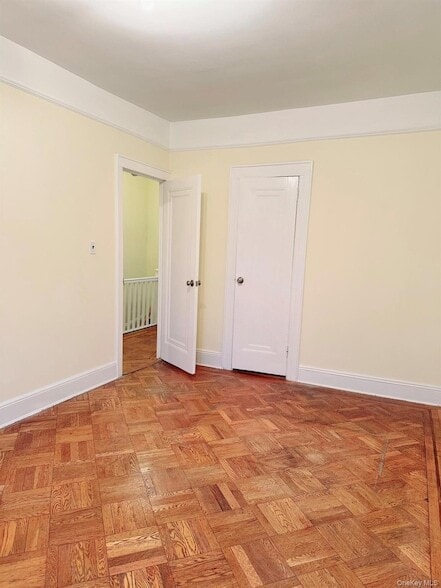 Building Photo - 68-11 Dartmouth St