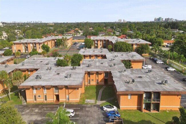 Building Photo - 9459 SW 76th St