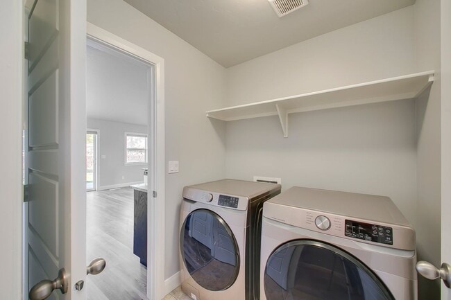 Building Photo - Beautiful Home in Kuna with Community Pool!