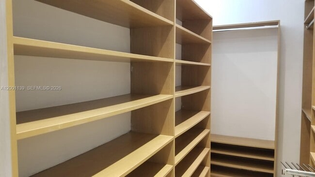 Building Photo - 625 93rd St