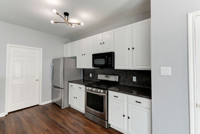 Building Photo - 20910 Hall Colony Ct