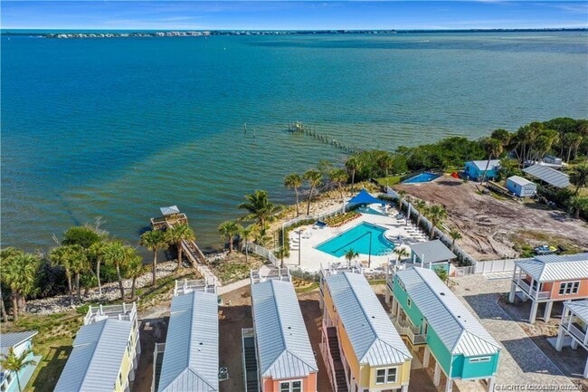 Building Photo - 2506 Heron Way