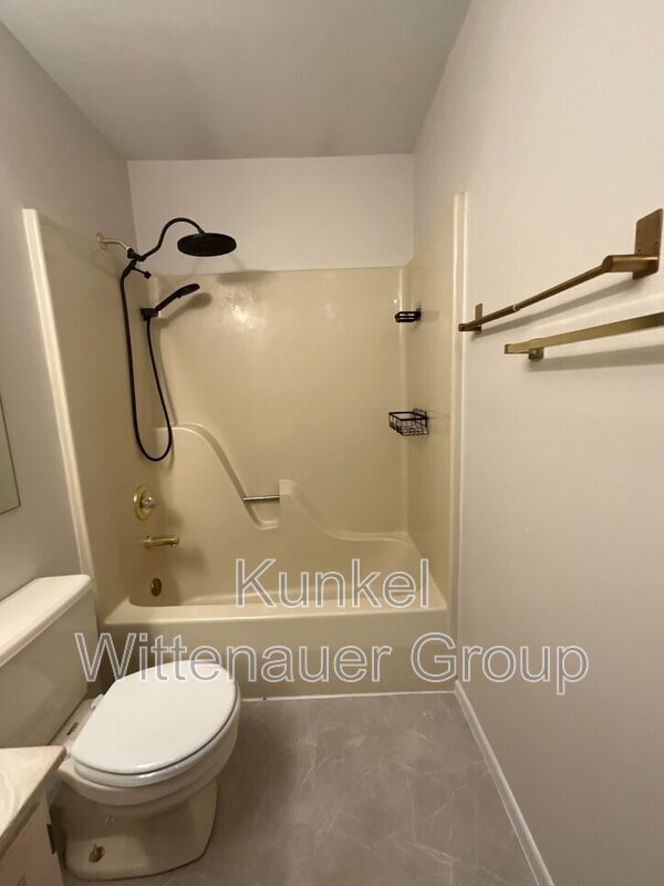 Building Photo - 177 Eagle Ridge