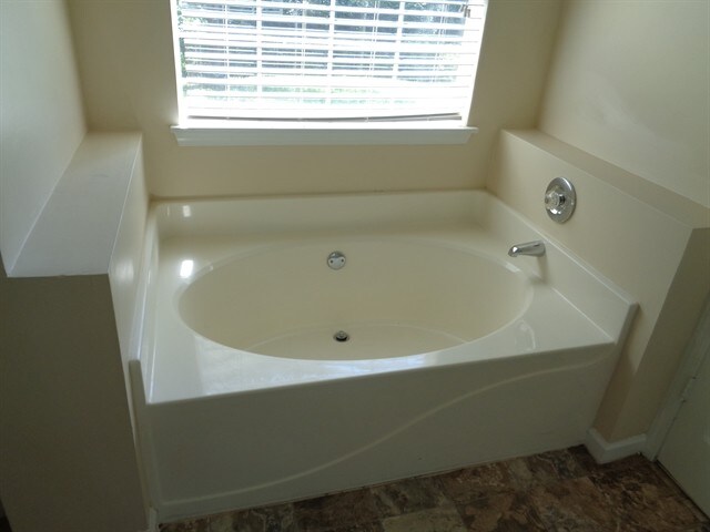 Building Photo - 1365 Morrow Dr