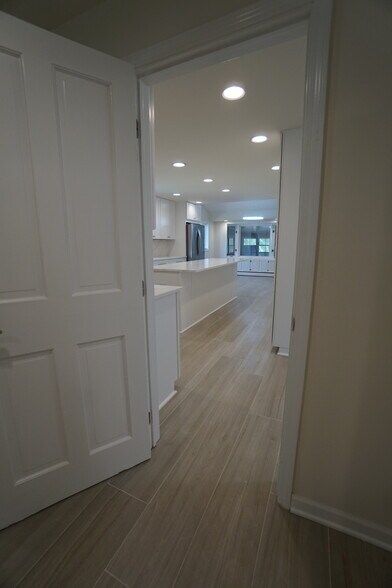 Building Photo - 28W383 Behrs Circle Dr S