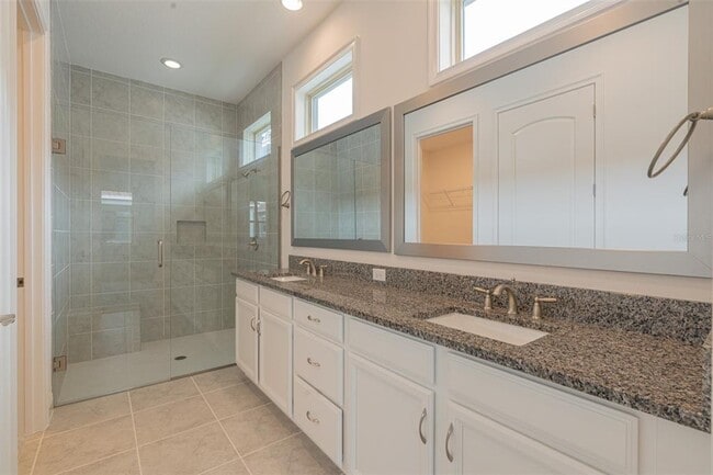 Building Photo - 13351 Camborne Pl