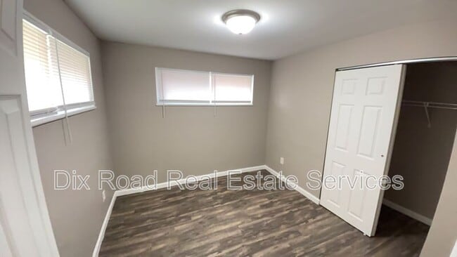 Building Photo - 5269 Harshmanville Rd