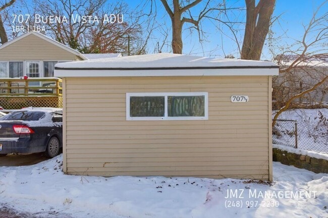 Building Photo - 707 Buena Vista Ave