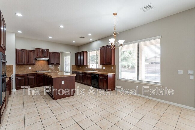 Building Photo - 3813 E Capricorn Pl