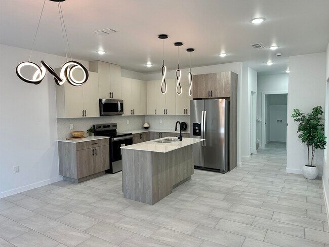 Building Photo - 8218 Casa Verde Rd
