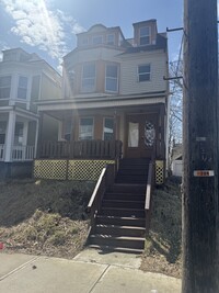 Building Photo - 472 Hudson Ave