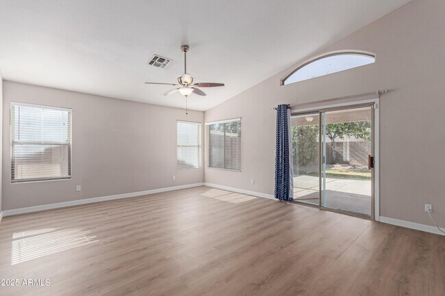 Building Photo - 1058 West Swan Drive