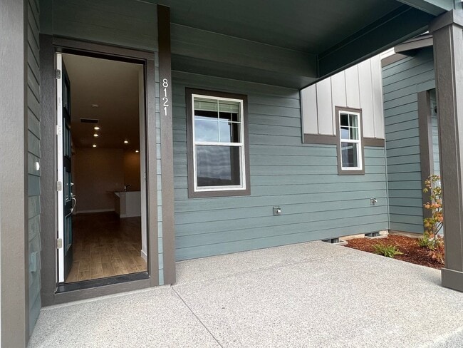 Building Photo - SHOWING 6/14 with Remainder of JUNE RENT F...