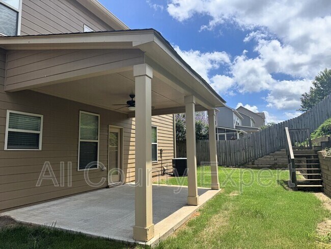 Building Photo - 5065 Rialto Way