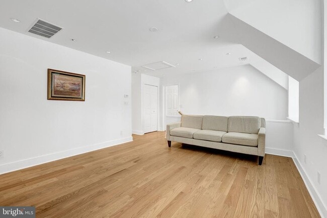 Building Photo - 9982 Blackberry Ln