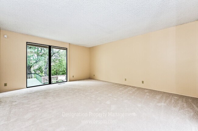 Building Photo - 3 BR 2 BA La Canada Flintridge 3 car garage