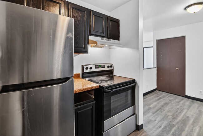 Building Photo - 3722 W Karstens Dr