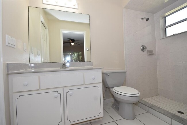 Building Photo - 8 Regency Dr