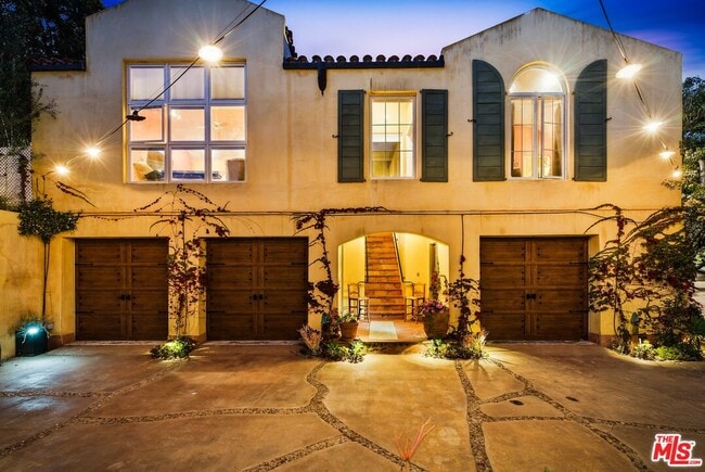 Building Photo - 7107 Birdview Ave