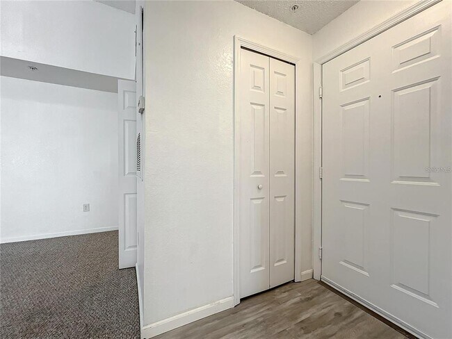 Building Photo - 13028 Plantation Park Cir