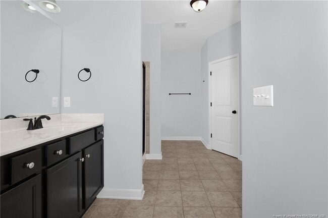 Building Photo - 210 Ganton Dr