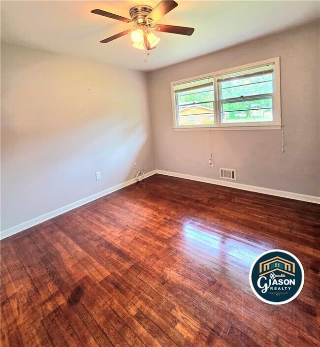 Building Photo - 1227 Dove Ct