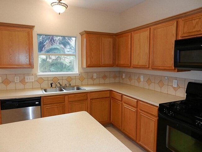 Building Photo - 25307 Sierra Woods Ln