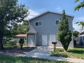 Building Photo - 406 Yund St