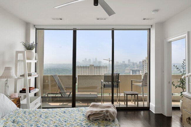 Building Photo - 2575 Peachtree Rd NE