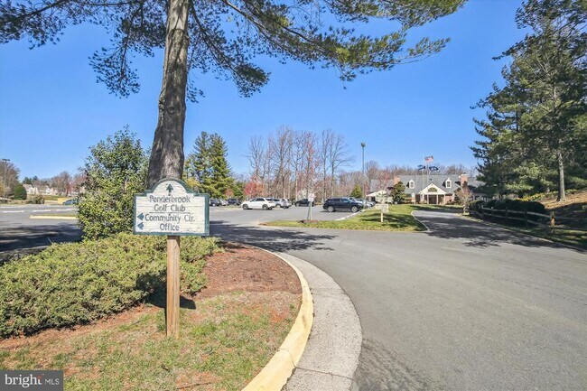 Building Photo - 12102 Greenwood Ct