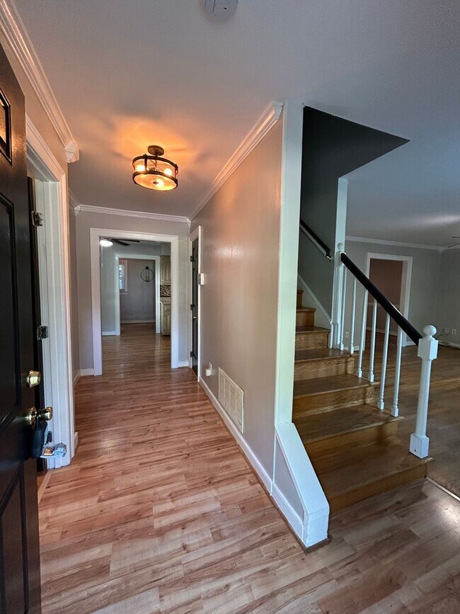 Building Photo - 10012 Copperwood Ct