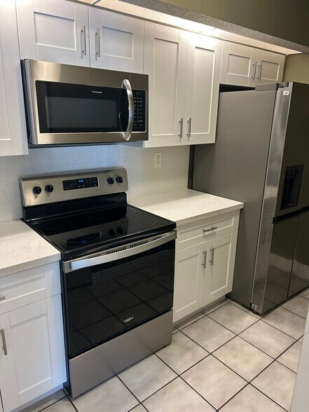 Building Photo - 8640 SW 212th St