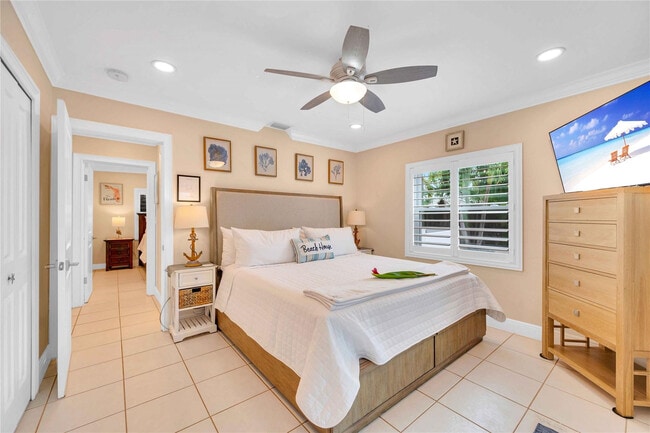 Building Photo - 1329 SW 12th Ct