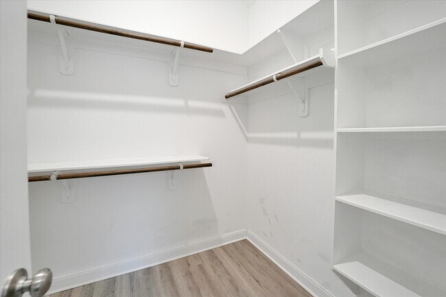 Primary Photo - 8102 Sutton Crest Dr