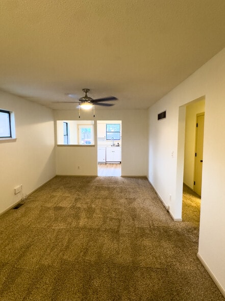 Building Photo - 410 NE 81st St