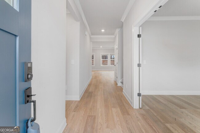 Building Photo - 5667 Cabernet Ln