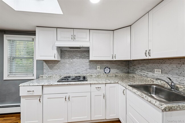 Building Photo - 24 Waterside Ave