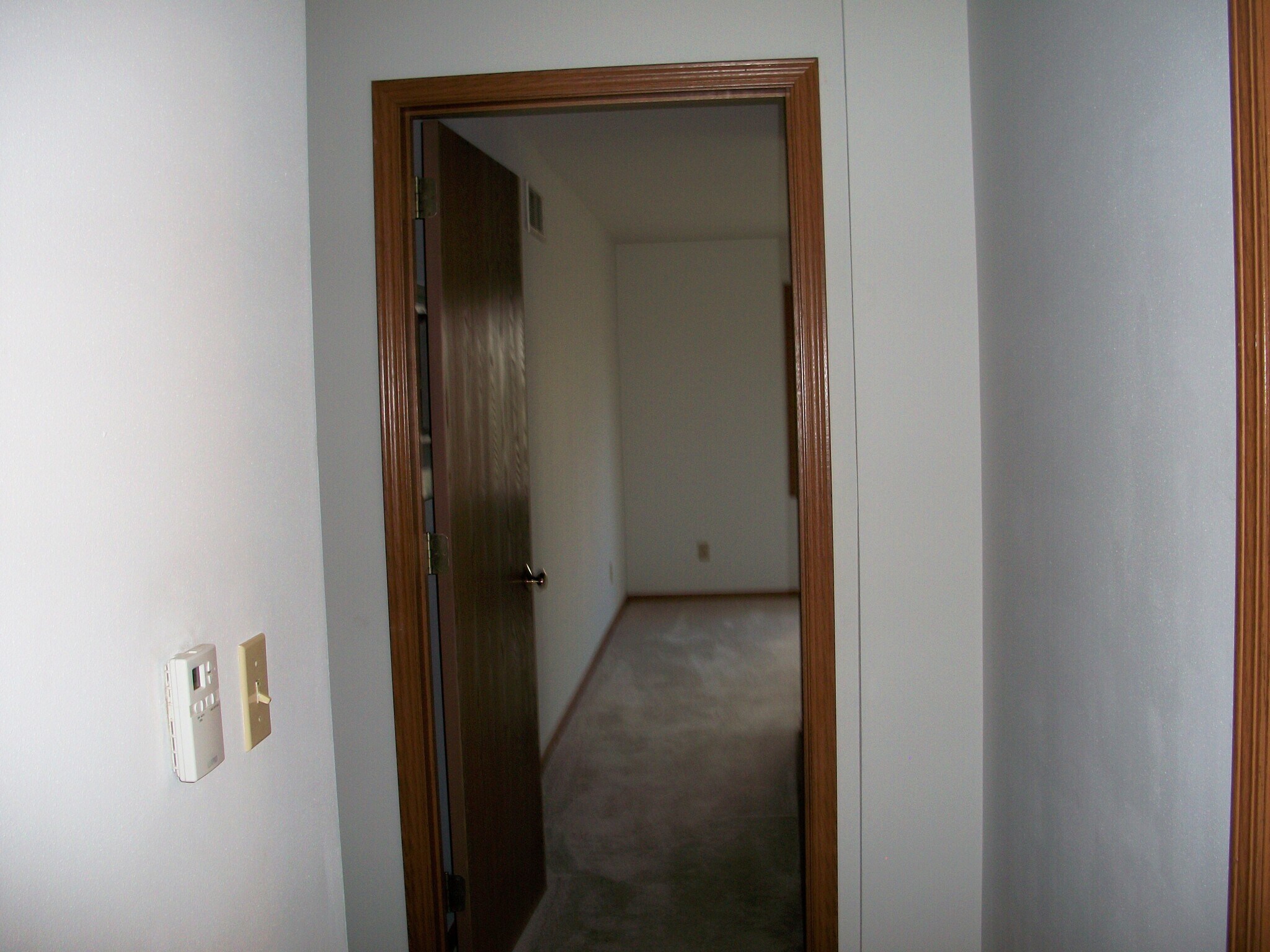 Building Photo - 2051 Cliff Alex Ct S
