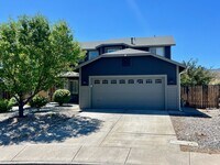 Building Photo - 4 Bedroom in North West Reno