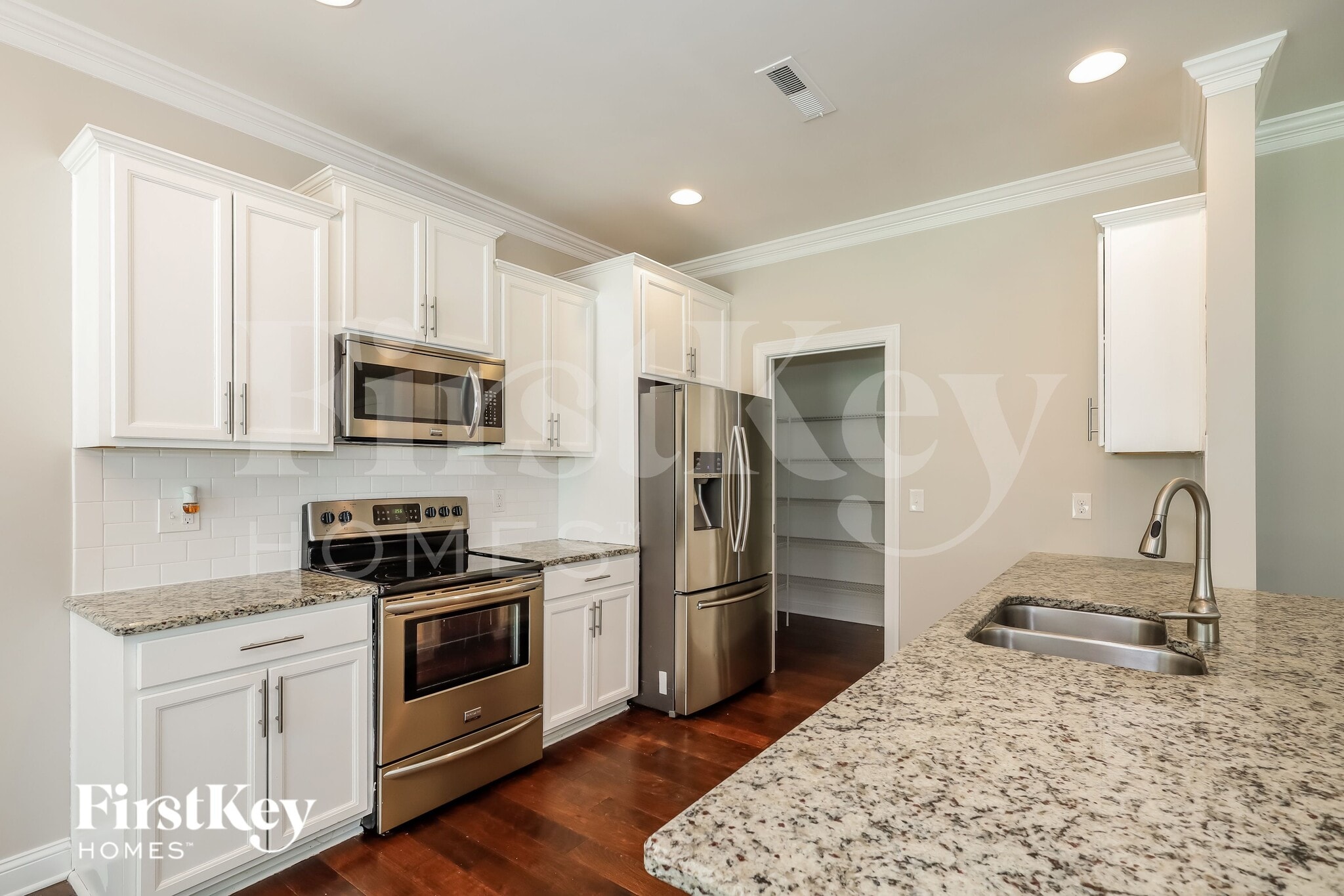 Building Photo - 15230 Aullcin Ct