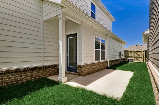 Building Photo - 3 Bed 2 1/2 Bath House For Lease - Lowell, AR