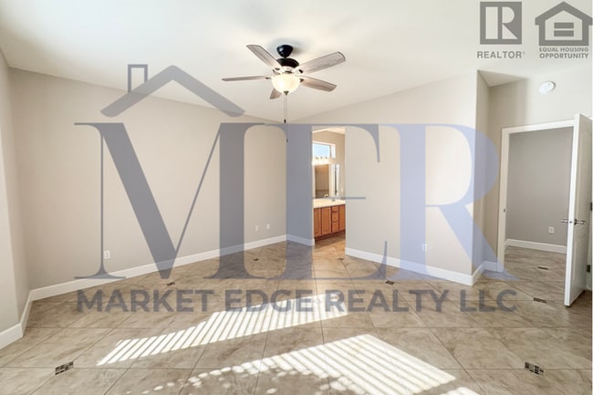 Building Photo - 2Bed/2Bath House in North Surprise! $199 MOVE-IN SPECIAL! Ready for Immediate Move-In!