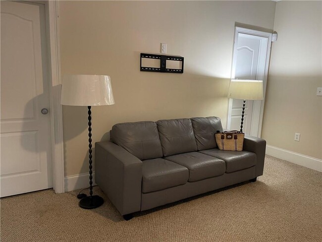 Building Photo - 1581 Mosaic Way