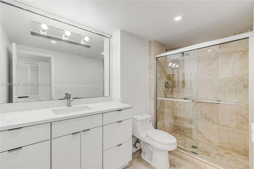 Building Photo - 1800 NE 114th St