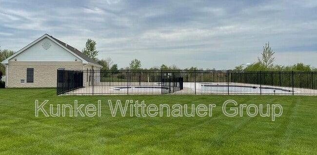 Building Photo - 701 Tower Grove Dr